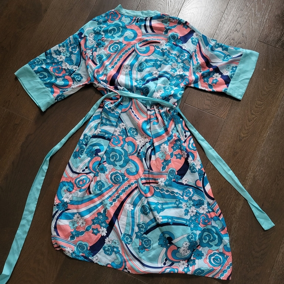 Colorful Patterned Kimono Robe - Picture 3 of 5